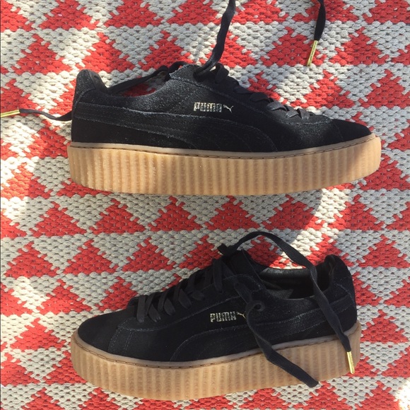 black puma suede gum sole